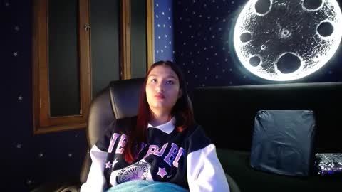 YUYIS online show from February 2026 11:37:02 AM