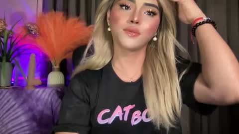 Snapshot of yvonne_guidotti chatting on January 2025 07:05:01 PM Miss Cali online show from January 2025 07:05:01 PM