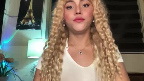 Snapshot of yvonne_guidotti chatting on October 2025 05:57:02 PM Miss Cali online show from October 2025 05:57:02 PM