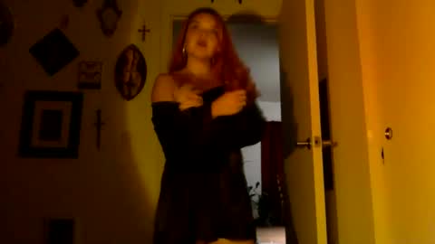 Snapshot of yyuckyy chatting on September 2025 02:59:02 AM Yucky online show from September 2025 02:59:02 AM