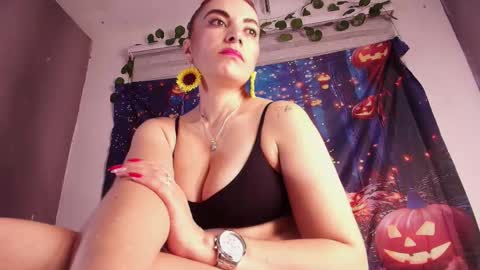 Zoe  online show from October 2025 03:07:01 AM