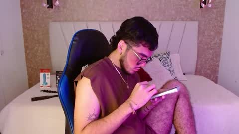 Zack  online show from November 2025 06:24:02 AM