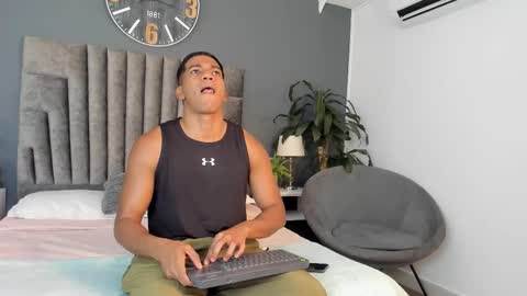 Snapshot of zac_haynes chatting on October 2025 07:23:02 PM zac online show from October 2025 07:23:02 PM