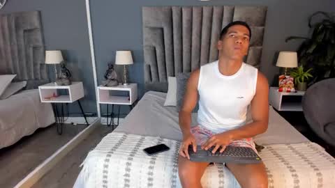 Snapshot of zac_haynes chatting on October 2025 03:09:01 AM zac online show from October 2025 03:09:01 AM