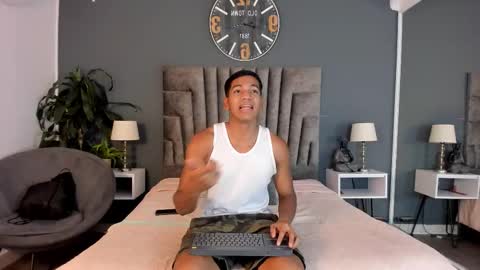 Snapshot of zac_haynes chatting on November 2025 03:27:01 AM zac online show from November 2025 03:27:01 AM