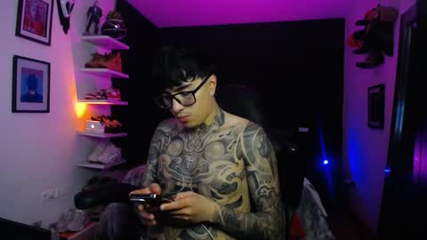 zac_muller1 online show from November 2025 05:18:02 AM