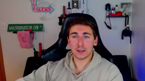 Snapshot of zach_rhyder chatting on December 2024 03:25:02 AM Zach Rhyder online show from December 2024 03:25:02 AM