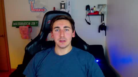 Snapshot of zach_rhyder chatting on December 2024 02:08:01 AM Zach Rhyder online show from December 2024 02:08:01 AM