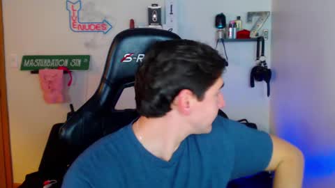Snapshot of zach_rhyder chatting on February 2025 01:50:02 AM Zach Rhyder online show from February 2025 01:50:02 AM