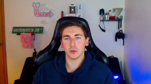 Snapshot of zach_rhyder chatting on February 2025 02:07:01 AM Zach Rhyder online show from February 2025 02:07:01 AM