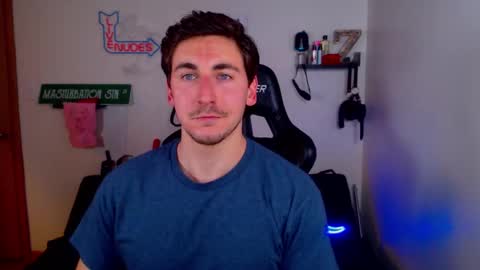 Snapshot of zach_rhyder chatting on February 2025 02:08:02 AM Zach Rhyder online show from February 2025 02:08:02 AM