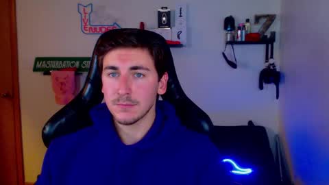 Snapshot of zach_rhyder chatting on February 2025 03:20:01 AM Zach Rhyder online show from February 2025 03:20:01 AM