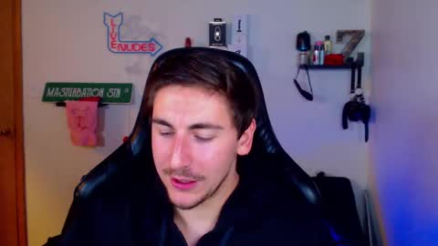 Snapshot of zach_rhyder chatting on March 2025 02:15:01 AM Zach Rhyder online show from March 2025 02:15:01 AM