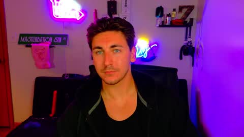 Snapshot of zach_rhyder chatting on September 2025 12:55:01 AM Zach Rhyder online show from September 2025 12:55:01 AM