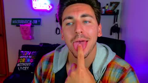 Snapshot of zach_rhyder chatting on September 2025 03:45:01 PM Zach Rhyder online show from September 2025 03:45:01 PM