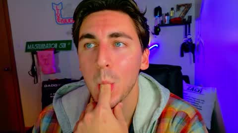 Zach Rhyder online show from November 2025 02:13:01 AM