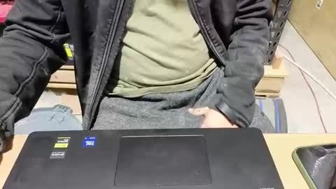 zachf420 online show from November 2025 12:39:02 PM