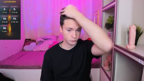 Snapshot of zack_hemsey chatting on December 2024 10:07:01 AM Zack online show from December 2024 10:07:01 AM