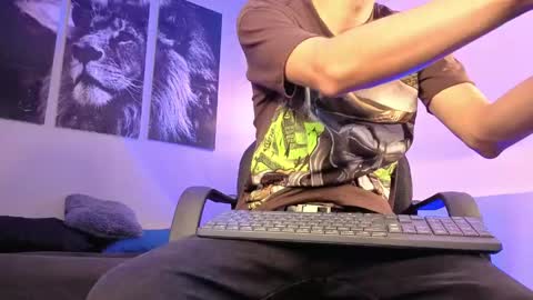 zack_isback online show from April 2026 07:49:01 PM
