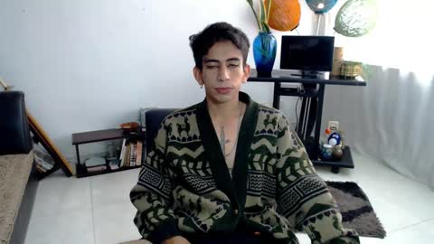 Snapshot of zack_kingg chatting on December 2024 05:10:02 PM Zack King online show from December 2024 05:10:02 PM