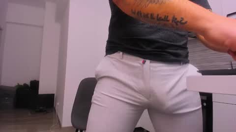 Snapshot of zackconnorsx chatting on February 2026 01:05:02 AM Zack online show from February 2026 01:05:02 AM