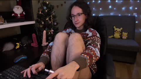 Snapshot of zackstivensen chatting on December 2024 12:57:01 AM Zachary next stream on monday online show from December 2024 12:57:01 AM