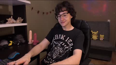 Snapshot of zackstivensen chatting on February 2025 12:06:02 AM Zachary next stream on monday online show from February 2025 12:06:02 AM