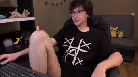 Snapshot of zackstivensen chatting on February 2025 12:09:01 AM Zachary next stream on monday online show from February 2025 12:09:01 AM