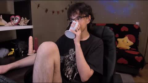 Snapshot of zackstivensen chatting on February 2025 12:05:02 AM Zachary next stream on monday online show from February 2025 12:05:02 AM