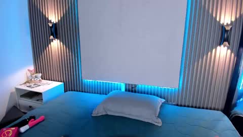 zafira online show from April 2026 03:42:01 AM