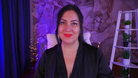 Snapshot of zafiramoonn chatting on November 2025 01:43:01 PM Zafiramoonn online show from November 2025 01:43:01 PM