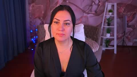 Snapshot of zafiramoonn chatting on November 2025 01:39:02 PM Zafiramoonn online show from November 2025 01:39:02 PM