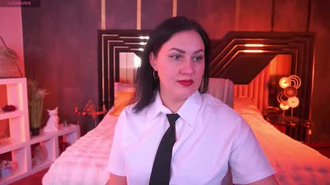 Snapshot of zafiramoonn chatting on December 2025 03:49:02 PM Zafiramoonn online show from December 2025 03:49:02 PM