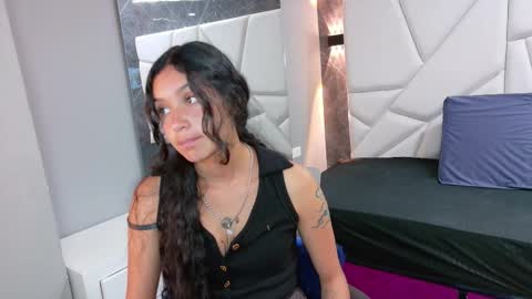 Snapshot of zafiro_blue19 chatting on September 2025 11:37:01 PM Zafiro online show from September 2025 11:37:01 PM