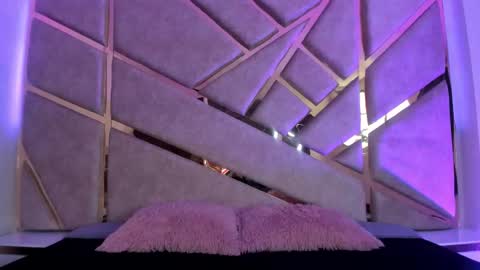 Claire  online show from September 2025 07:02:02 PM