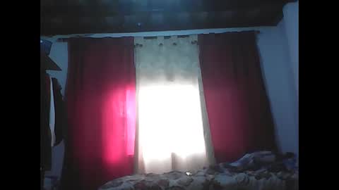 Snapshot of zafiro_rubi chatting on December 2025 05:19:02 PM Zafiro online show from December 2025 05:19:02 PM