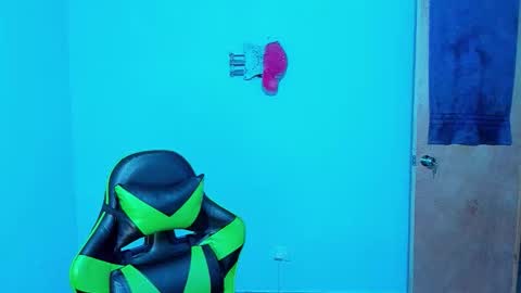 Snapshot of zafirocum chatting on February 2026 09:10:02 AM BiG Zafiro online show from February 2026 09:10:02 AM