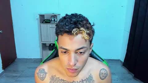 Snapshot of zafirocum chatting on March 2026 11:32:01 AM BiG Zafiro online show from March 2026 11:32:01 AM