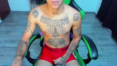 Snapshot of zafirocum chatting on March 2026 11:33:02 AM BiG Zafiro online show from March 2026 11:33:02 AM