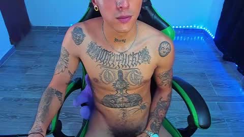 BiG Zafiro online show from May 2026 01:35:07 AM