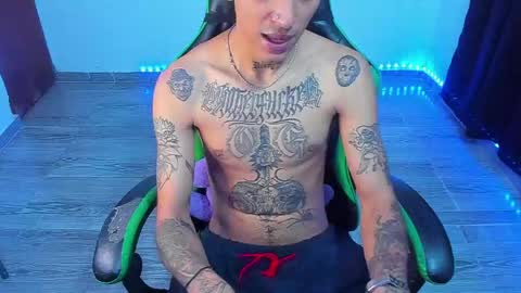 BiG Zafiro online show from May 2026 01:28:02 PM