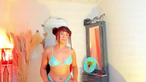 Snapshot of zaira_breeze4 chatting on December 2025 10:04:02 PM ZAIRA online show from December 2025 10:04:02 PM