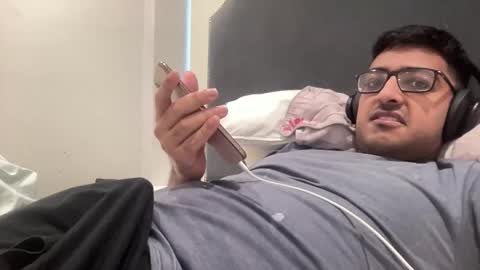 Zak27 online show from November 2025 03:34:02 PM