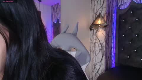   online show from October 2025 07:22:02 PM