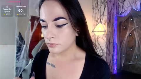   online show from November 2025 05:34:01 PM