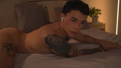 Snapshot of zamuel_18 chatting on April 2026 10:04:01 PM zamuel -15 off online show from April 2026 10:04:01 PM