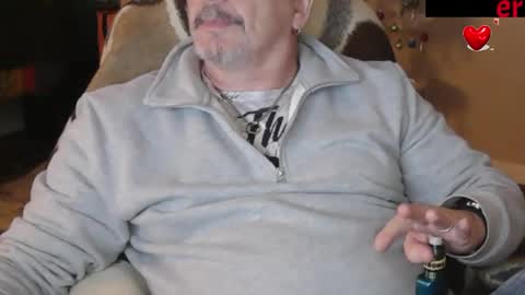 Snapshot of zander007 chatting on November 2025 03:33:01 PM zander007 online show from November 2025 03:33:01 PM