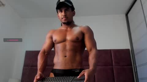 Zane Lux online show from February 2025 07:47:02 PM