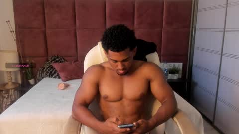 Zane Lux online show from March 2025 01:48:01 PM