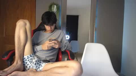 Snapshot of zanty2308 chatting on October 2025 03:04:02 AM Tiiago Mallz online show from October 2025 03:04:02 AM